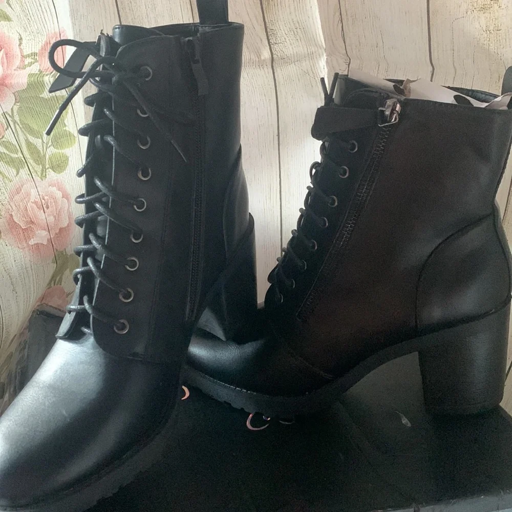 SHOE BOOTS - Picture 2 of 4